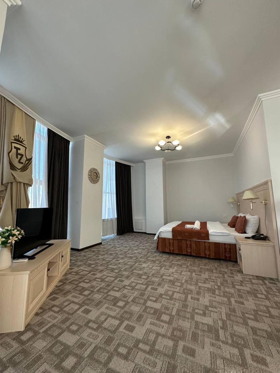Tanzharyk Hotel Aqtöbe Exterior foto